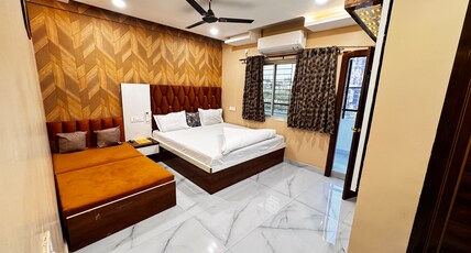 Hotel ZQ PARK STREET Room Type - Platinum Family Room AC with Balcony