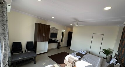 Capital Resort, Mahabaleshwar Room Type - mountain view deluxe room