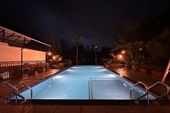 The Golden Oak Resort