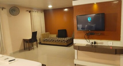 HOTEL EASTERN PLAZA Room Type - Executive Double Room