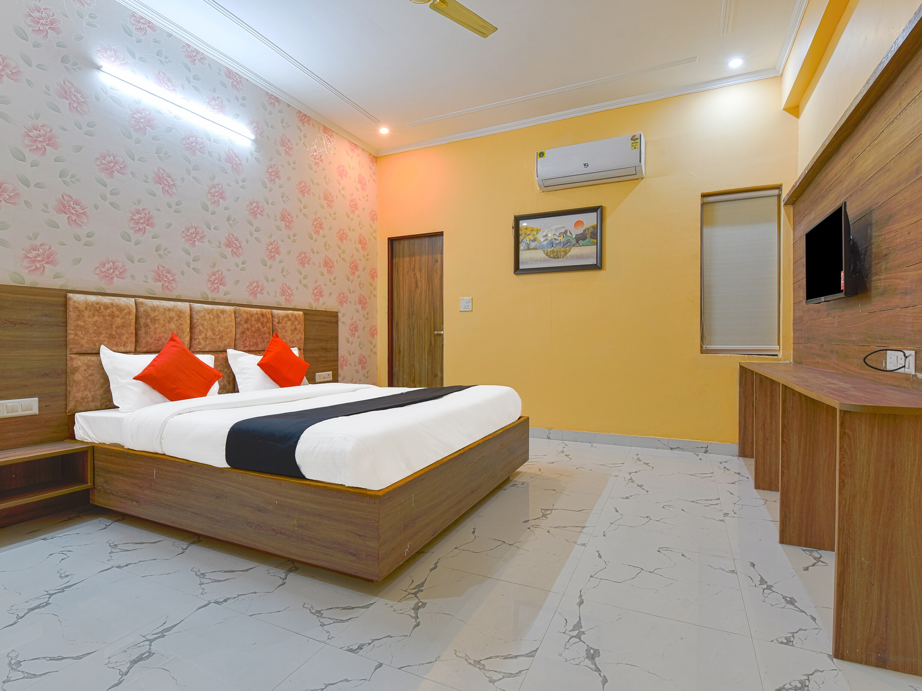 Vibha palace - Tap to explore photos