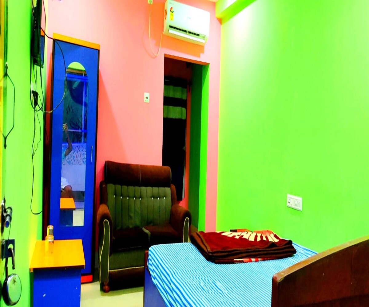 Badsha Palace - Tap to explore photos