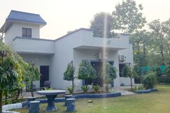 GOLDEN VILLAS