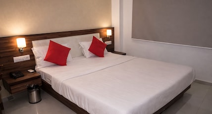 Hotel Dev Palace Room Type - Deluxe Room