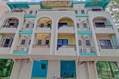 Shreehari Guest House