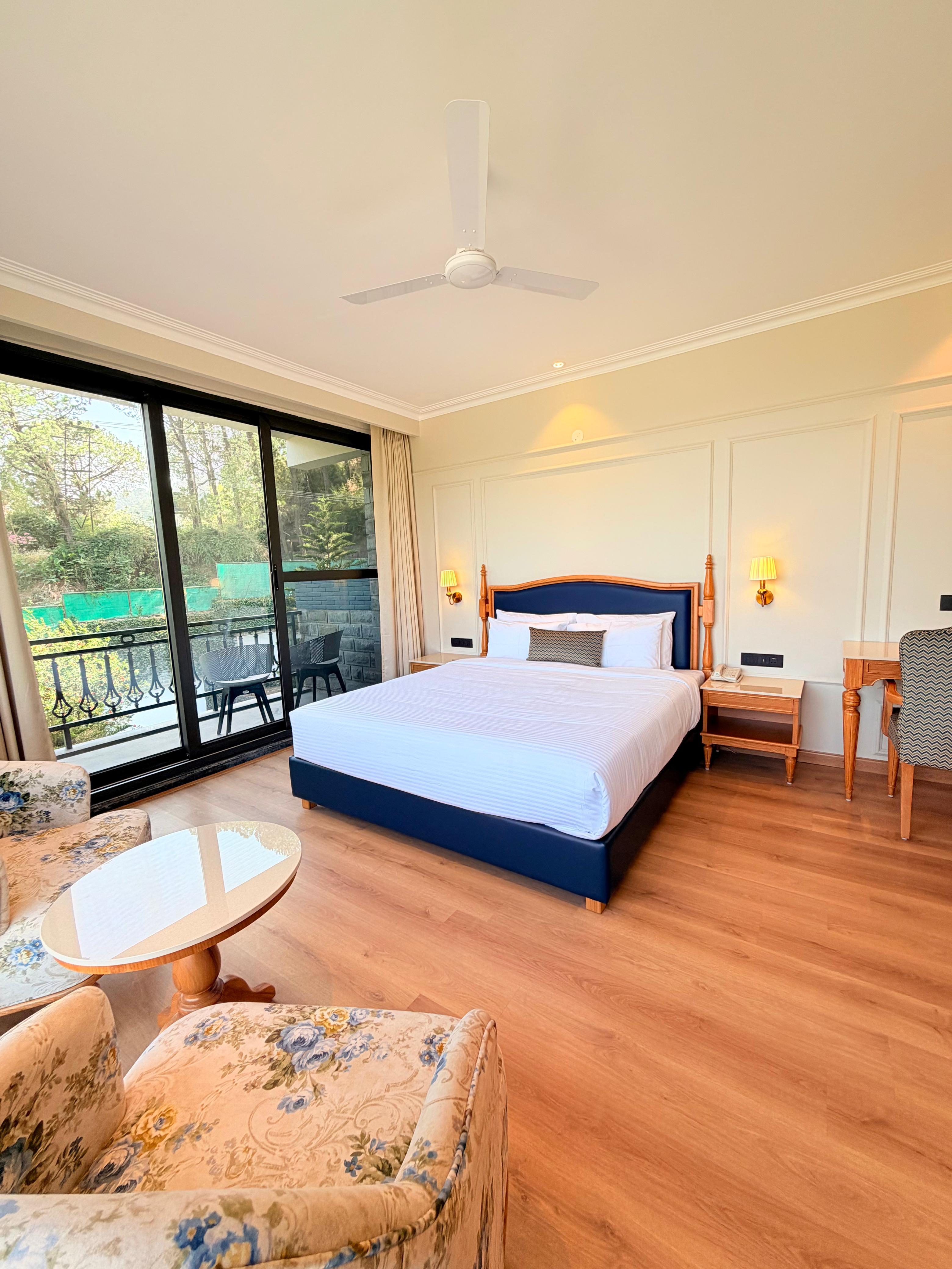 Kasauli Castle Resort - Tap to explore photos
