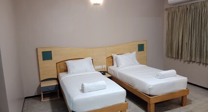 Hotel Vinayaga Excellenciy Room Type - Budget Double Hotel Vinayaga Excellenciy Room Type - Budget Double