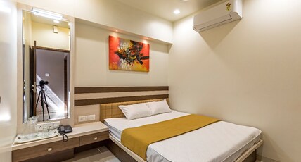 Hotel Rajlaxmi Grand Room Type - Deluxe Room Non Ac