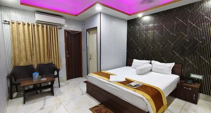 Iconic Hotel Room Type - Deluxe AC Room With Balcony