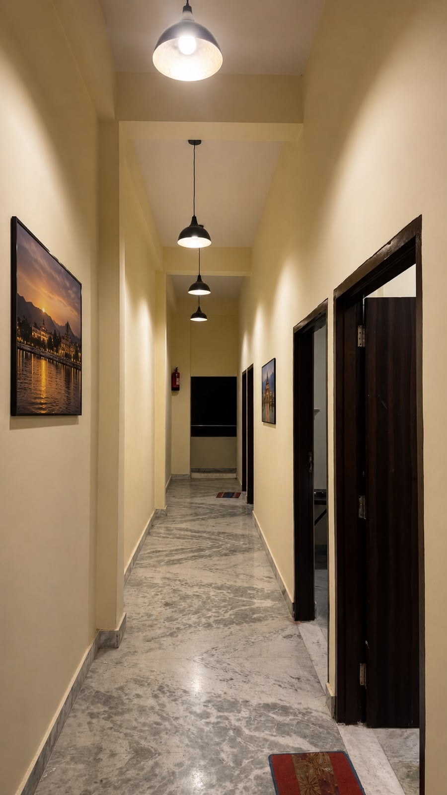 Bag Benchers Hostel |50 Metres from Lake Pichola - Tap to explore photos