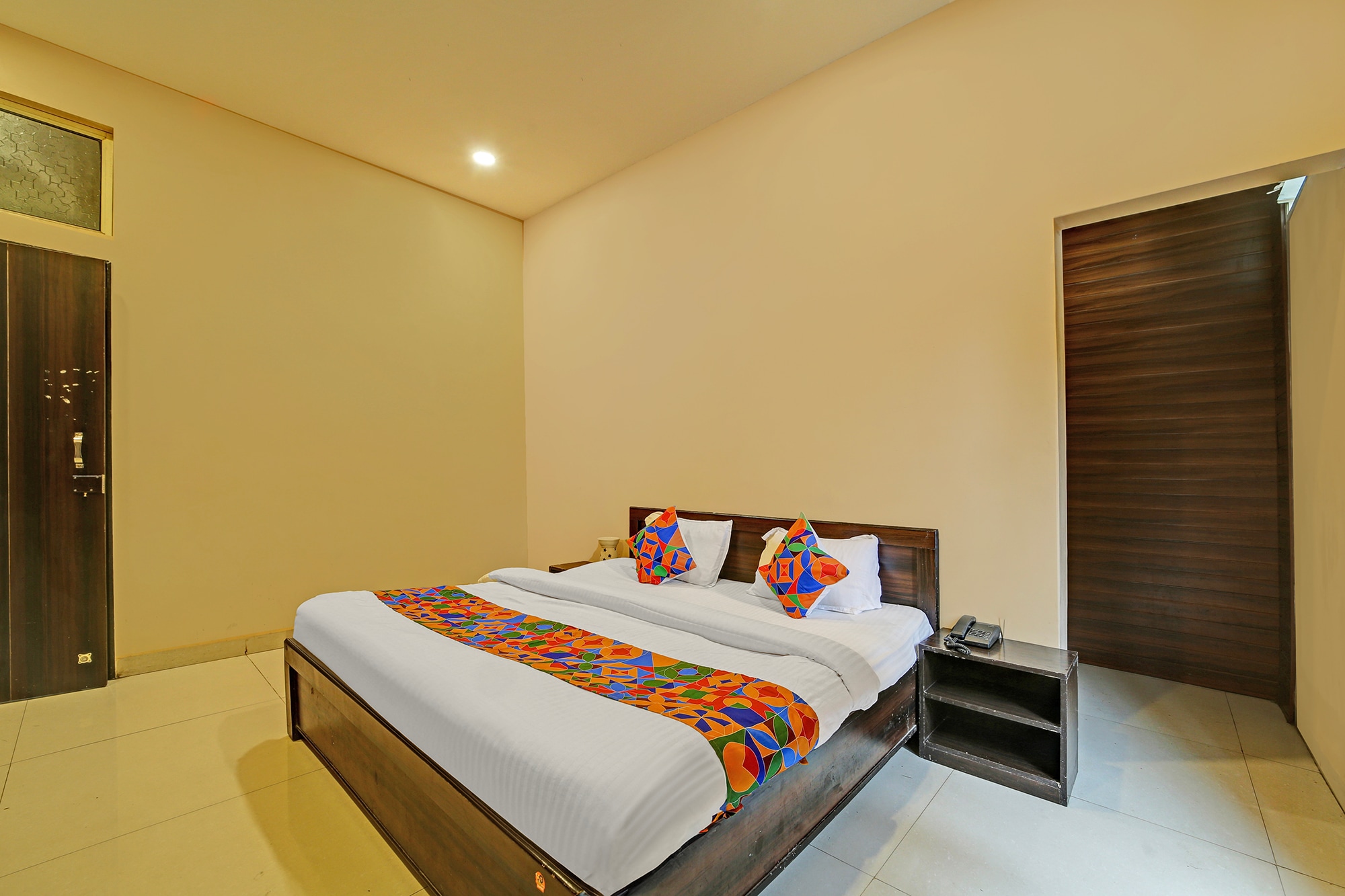 FabHotel Grand Stay Ambedkar Nagar - Tap to explore photos