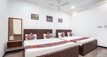 FabHotel Villa De Benares - Nr. Tulsi Manas Mandir Room Type - Family Room