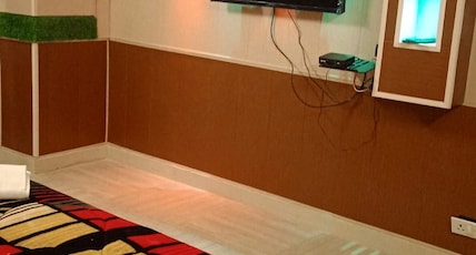 Hotel Lake City- Dal Lake Room Type - Deluxe Room - (Heating Electric Blanket) Hotel Lake City- Dal Lake Room Type - Deluxe Room - (Heating Electric Blanket)