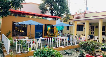 UDS CAFE AND HOMESTAY Room Type - AC DOUBLE BEDROOM