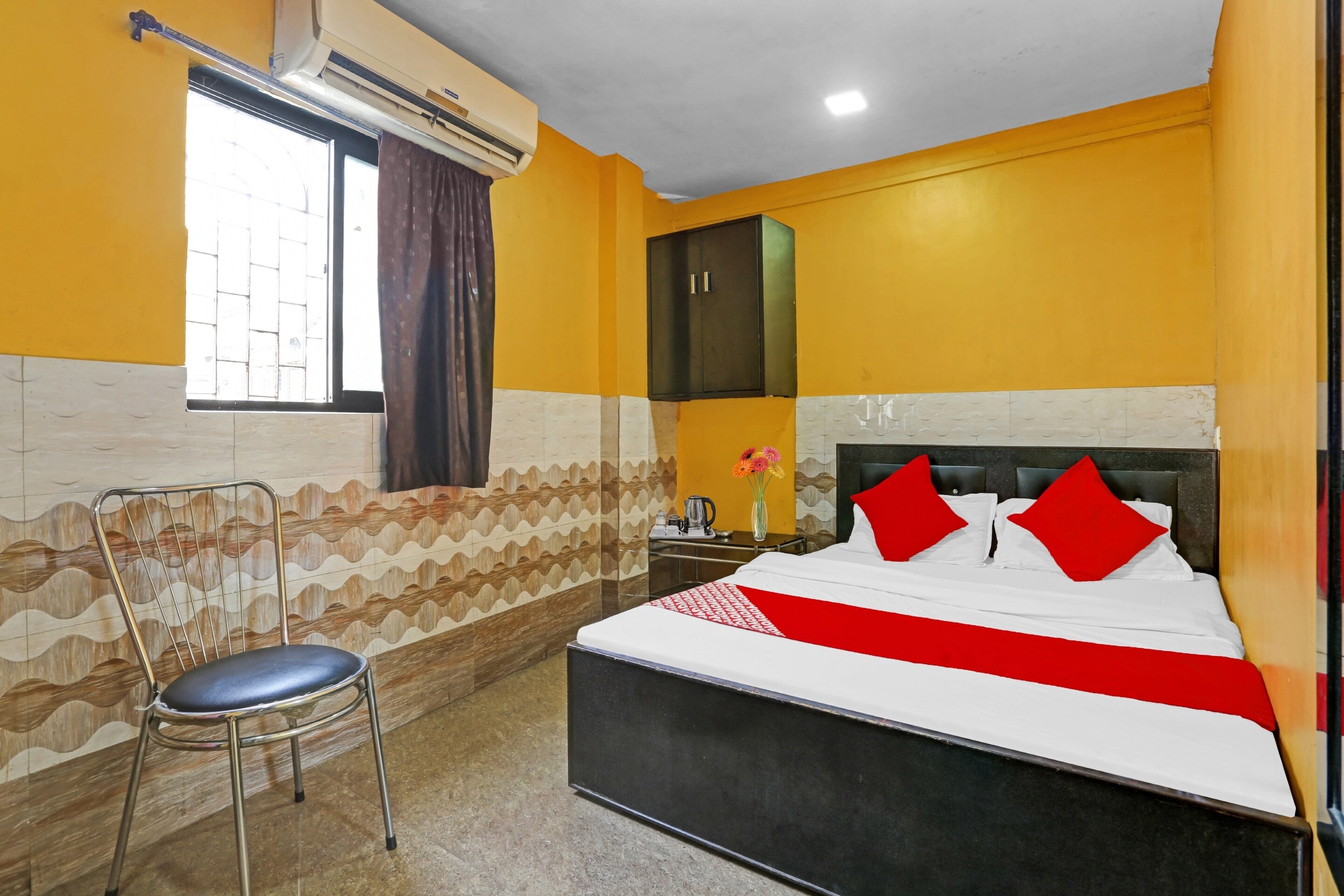 Hotel O Golden Residency - Tap to explore photos