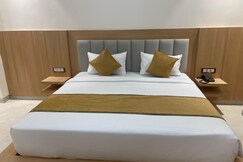 Hotel Immense Plaza