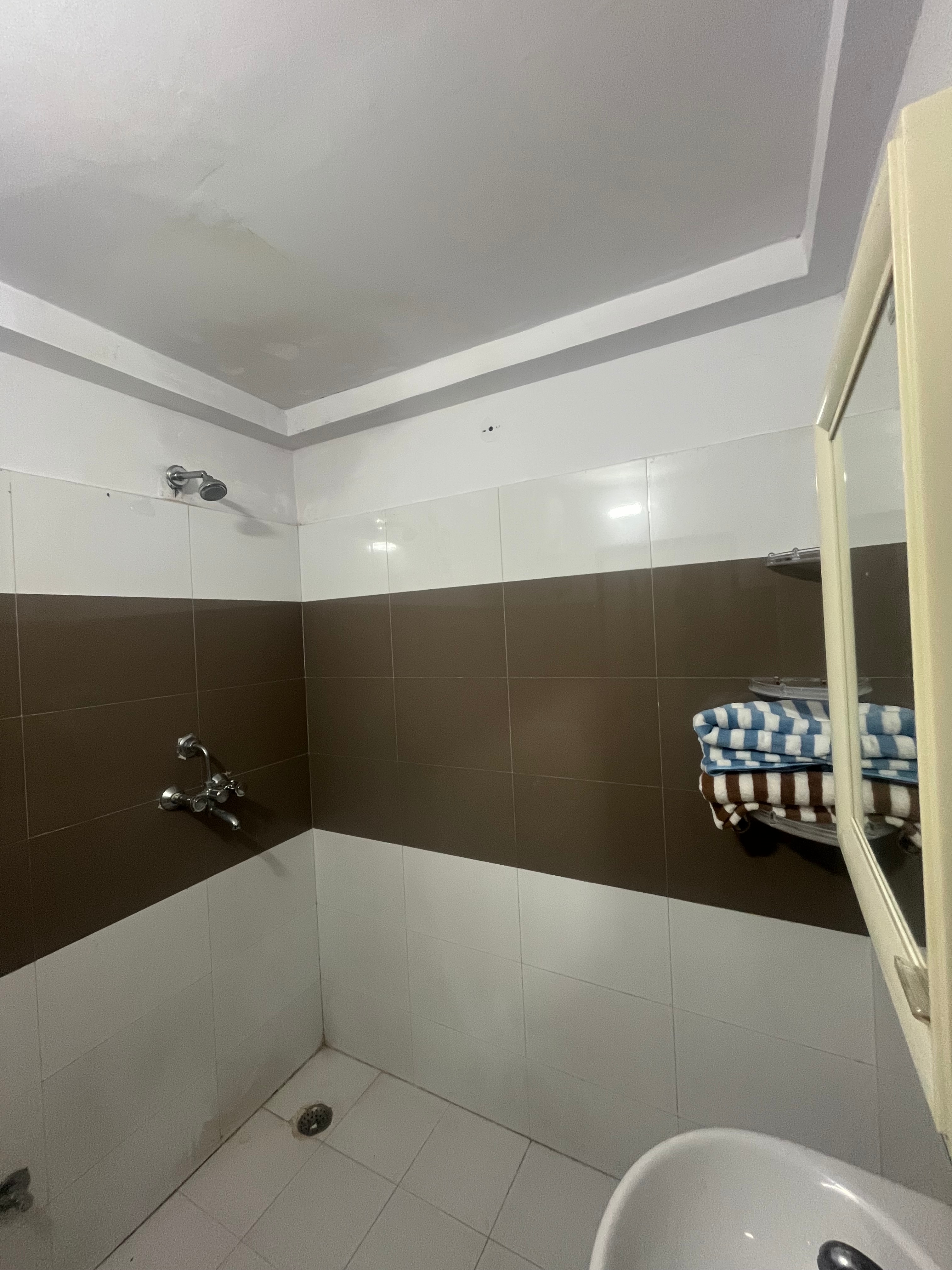 Luxurious stay for for couples and family - Tap to explore photos