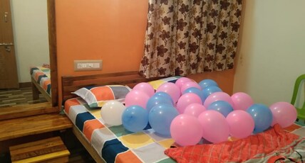 A1 Homestay Sagara Room Type - Deluxe Non AC Room