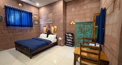 Geel Heritage- A Restored Haveli Room Type - king with fort view