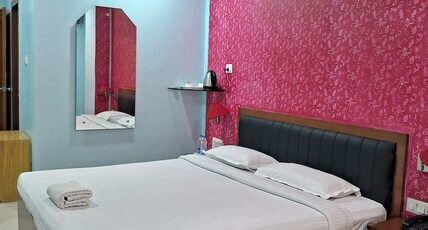 Hotel Dooars Mountain Room Type - AC Deluxe Room