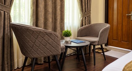 Hotel Belvior Estate (8mins drive to Dal Lake - Kashmir) Room Type - Kashmir Heritage Theme Room - AC (Hot+Cold) Hotel Belvior Estate (8mins drive to Dal Lake - Kashmir) Room Type - Kashmir Heritage Theme Room - AC (Hot+Cold)