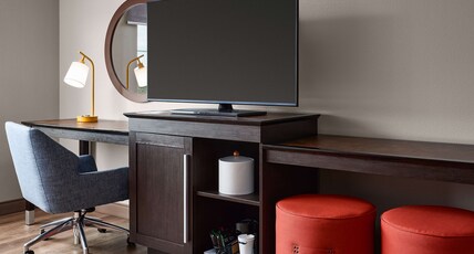 Hampton Inn & Suites by Hilton Hershey Near The Park Room Type - 2 QUEENS W FRIDGE NOSMOK