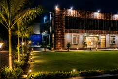 The City Crown Resort