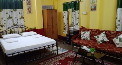 Alaka Nibas Homestay Room Type - Family Double Bedroom with Kitchen