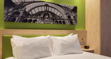 Hampton by Hilton Antwerp Central Station Room Type - KING ACCESSIBLE ROOM