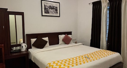 Ooty blessing holidays Room Type - Bedroom 6