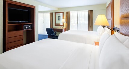 Holiday Inn Express OAXACA-CENTRO HISTORICO Room Type - 2 Queen Standard Extra Floor Space