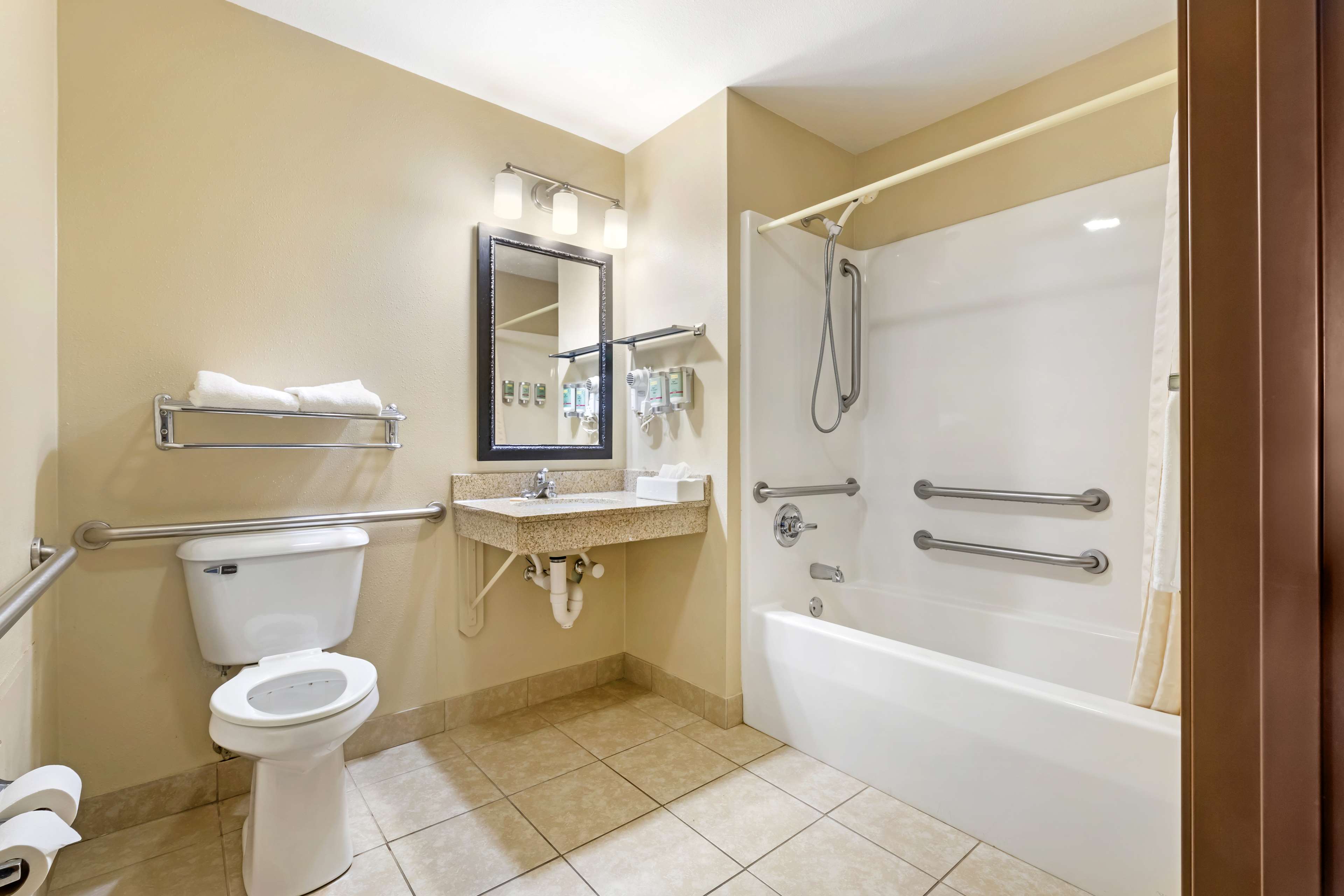 Best Western Wittenberg Inn - Tap to explore photos