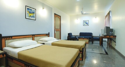 Hotel Pioneer Room Type - Super Deluxe Room