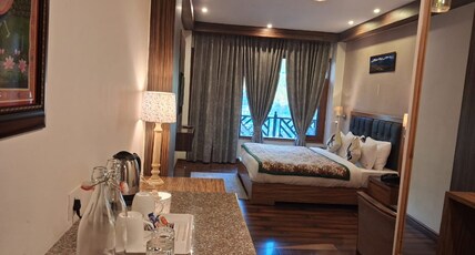 Cloud Chat - A Boutique Property Room Type - Premium Deluxe Room with Balcony