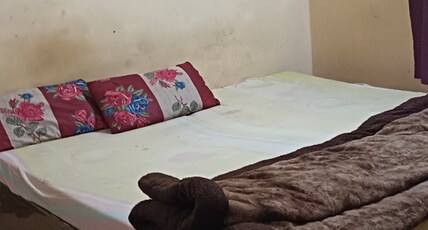 Homly yatra Room Type - Bedroom
