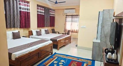 DIAMOND BLUE RESIDENCY Room Type - Family Room