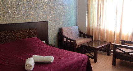 Hotel Le Meadows Room Type - Deluxe Room AC