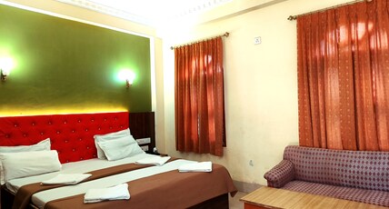 Hotel Santana (2 minute walk from beach) Room Type - Deluxe Non Ac (With Common Balcony)