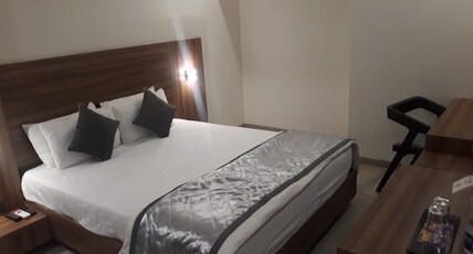 Kyriad Hotel Solapur by OTHPL Room Type - Suite Room with breakfast