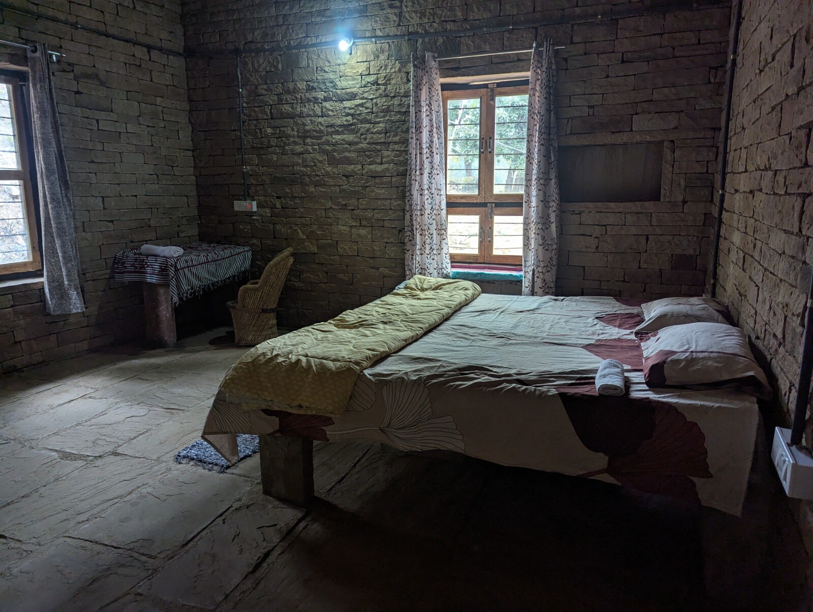 Bhole Maharaj Homestay - Tap to explore photos
