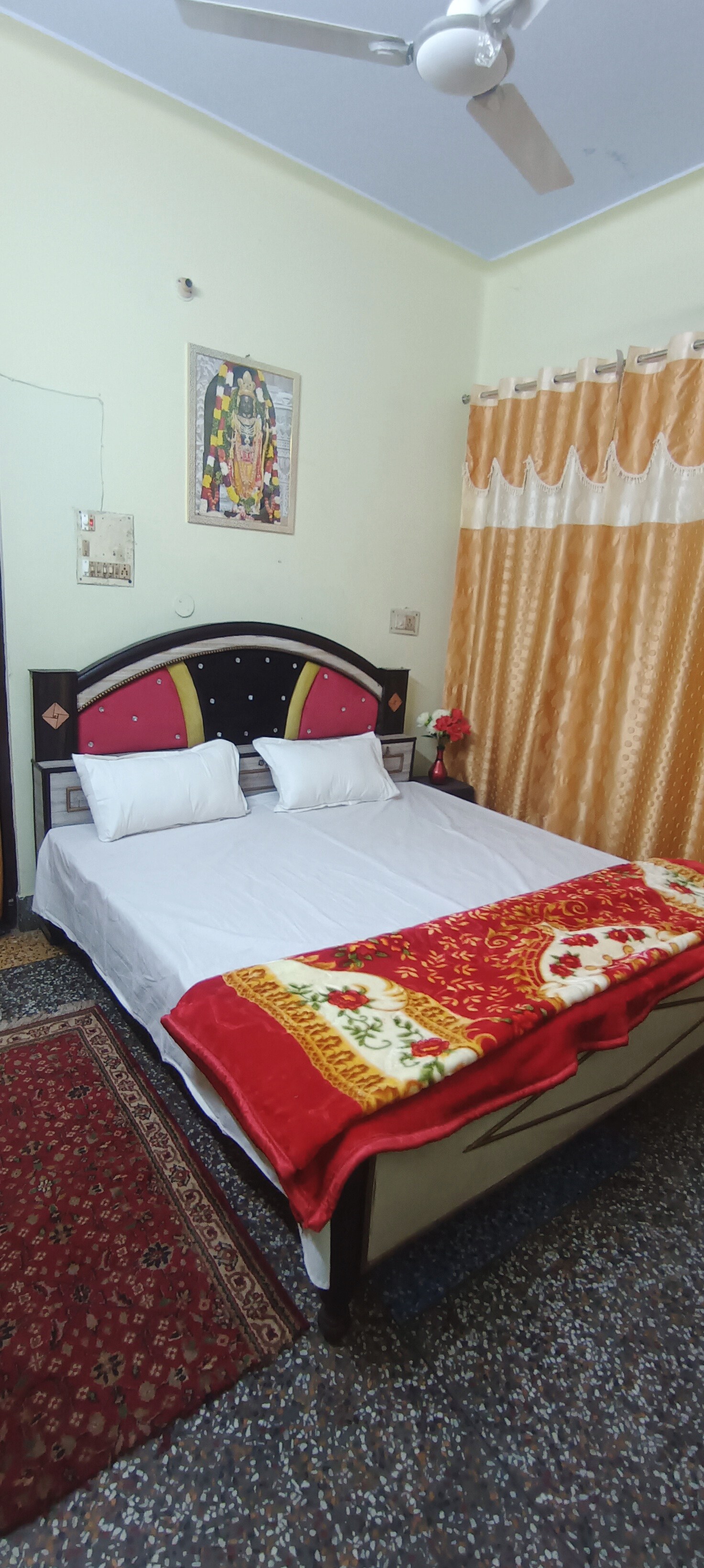 Ratan Homestay - Tap to explore photos