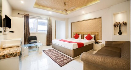 Deluxe Golden Hotel Room Type - Three Bed Family Room