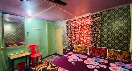 Hotel Island Srinagar Room Type - Economy Room Hotel Island Srinagar Room Type - Economy Room