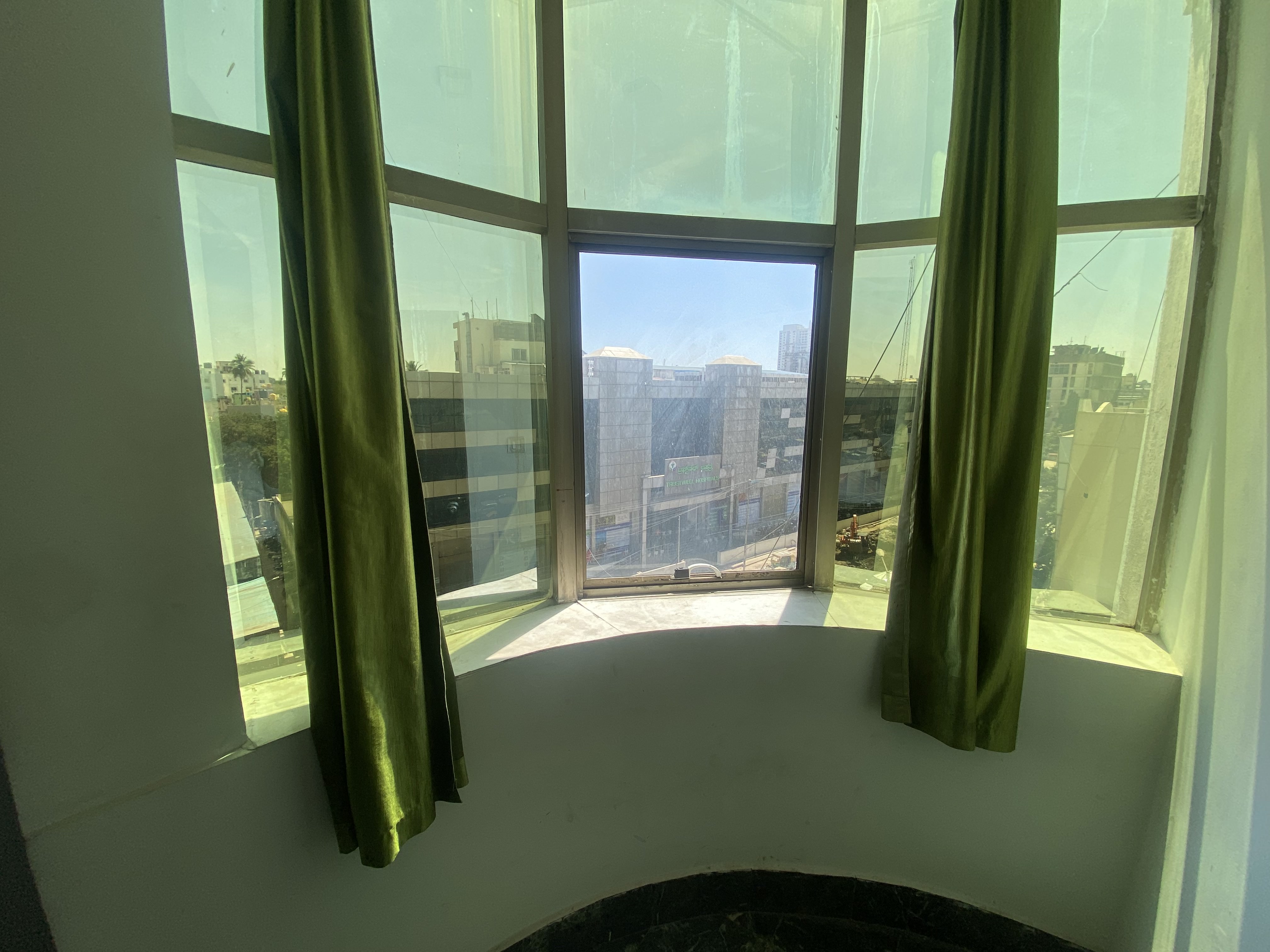 town hall hotel - Tap to explore photos