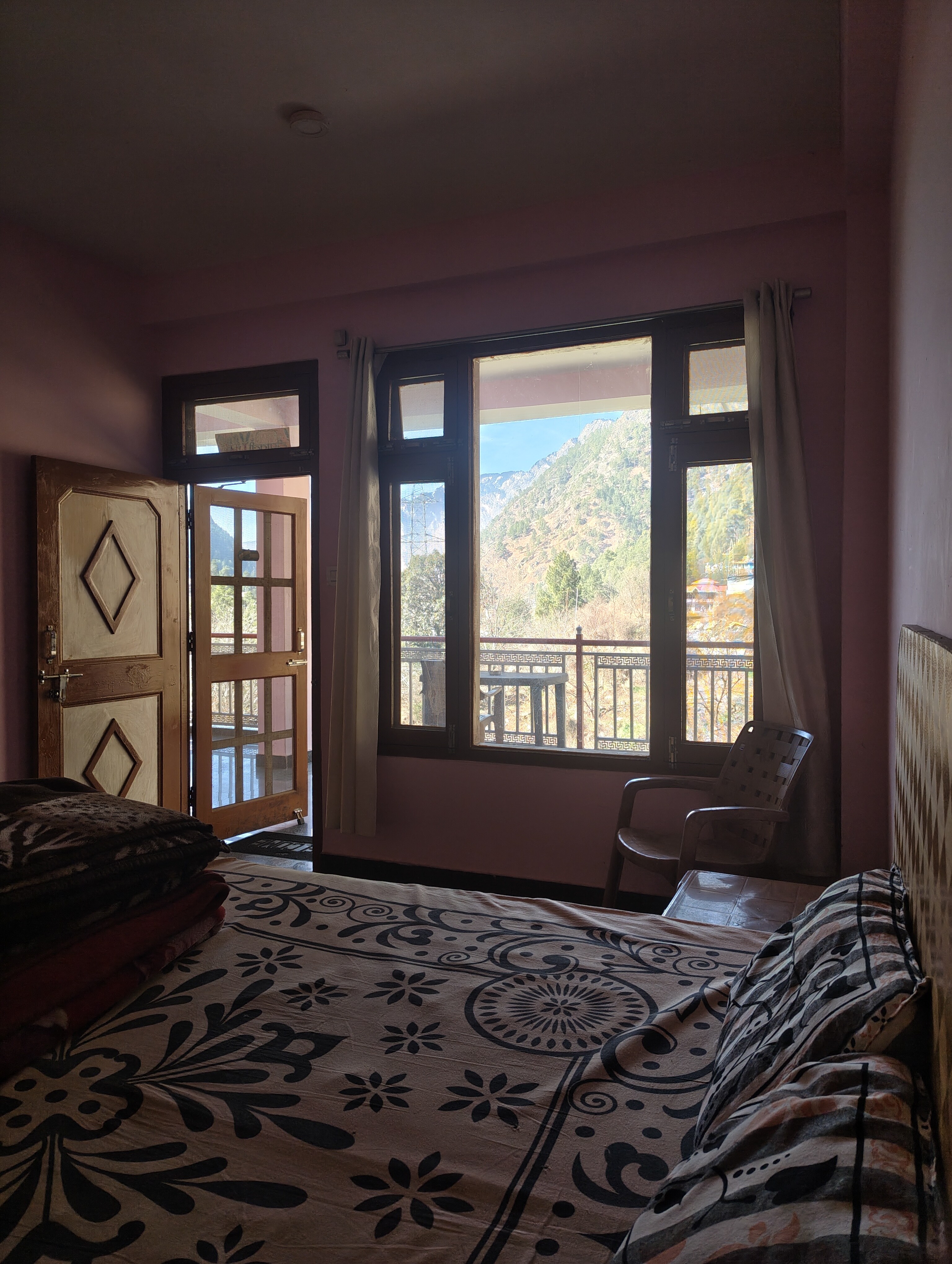 Tabassum guest house - Tap to explore photos