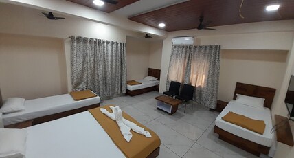 HOTEL ANNAPURNA LODGING AND BOARDING Room Type - Standard Five beded AC