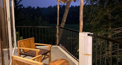 Bhoomi by Ostello Room Type - Room 201: Superior King Room with Bathtub, Patio and Balcony