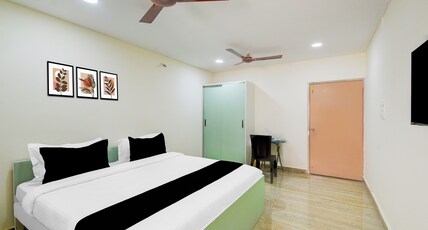 OYO Hotel Neemkars Room Type - Classic