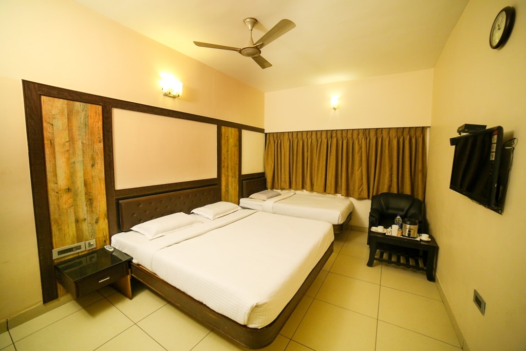 WESTLAND HOTEL - Tap to explore photos