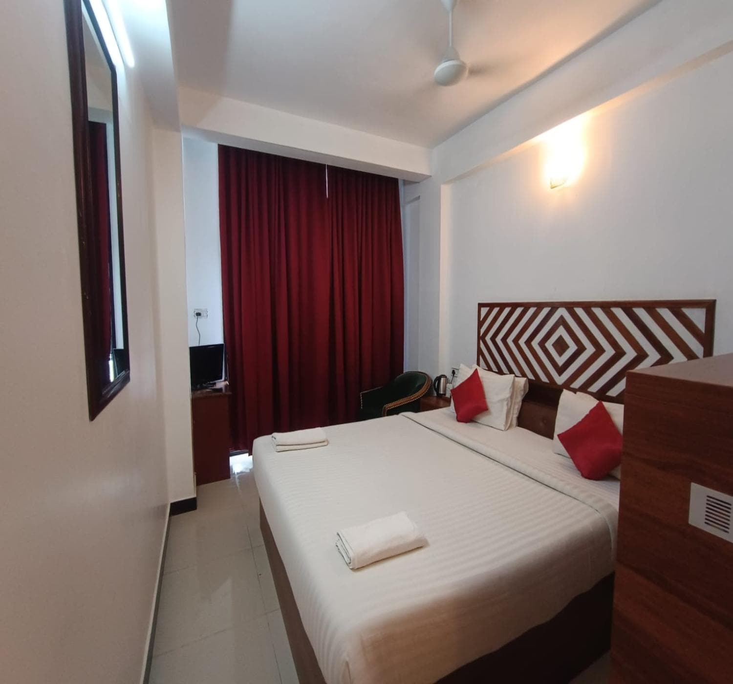 The Neelakanda Hotel - Tap to explore photos